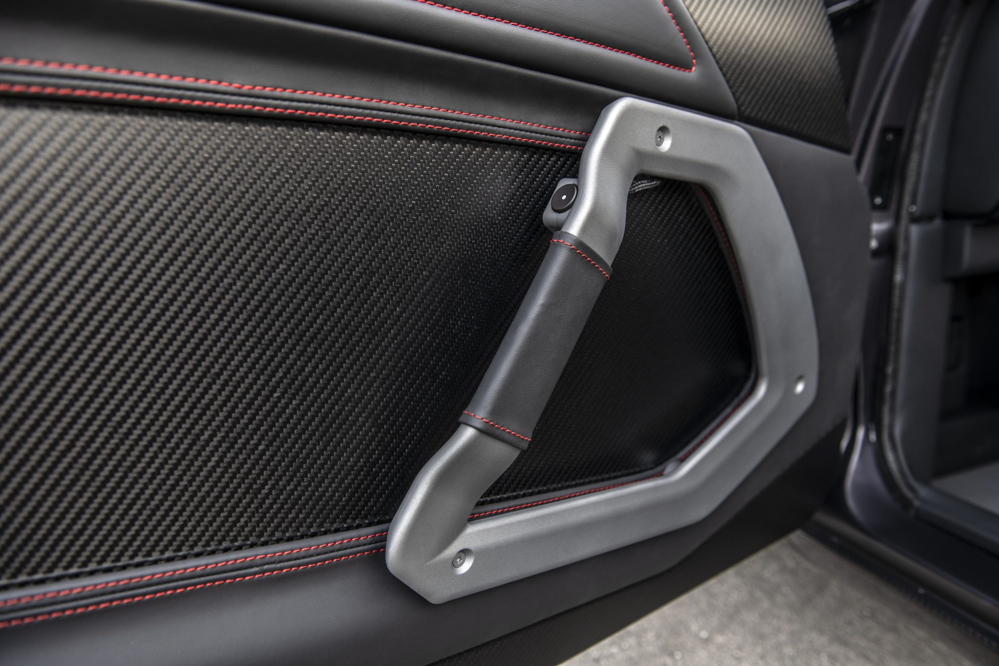 Kevin Hart's new 1000hp Charger raises hell in carbon fiber Hagerty