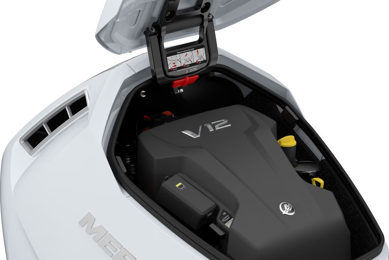 Mercury Verado V12 3