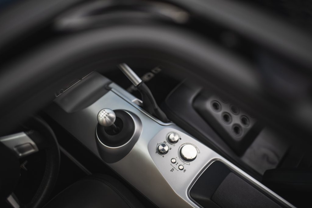 2006 Ford GT interior center console and shifter