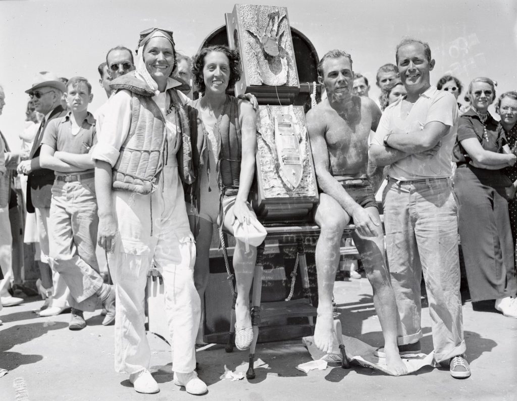 Aquaplane Dash Winners Posing Together