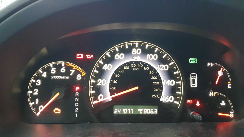 honda odyssey dash odometer