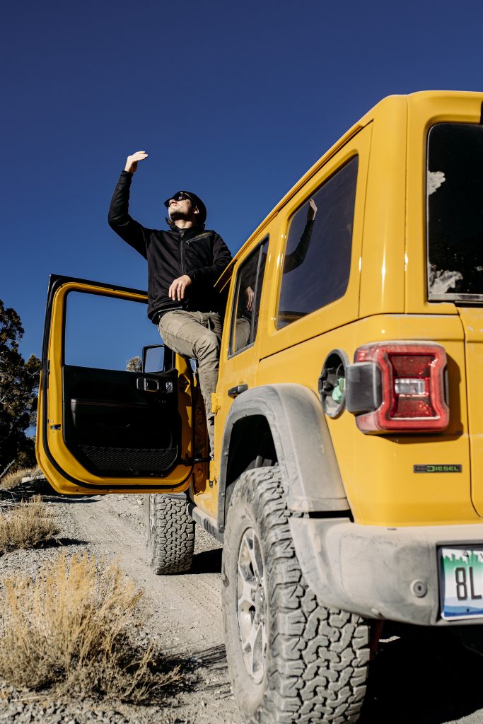 jeep wrangler side cell signal search