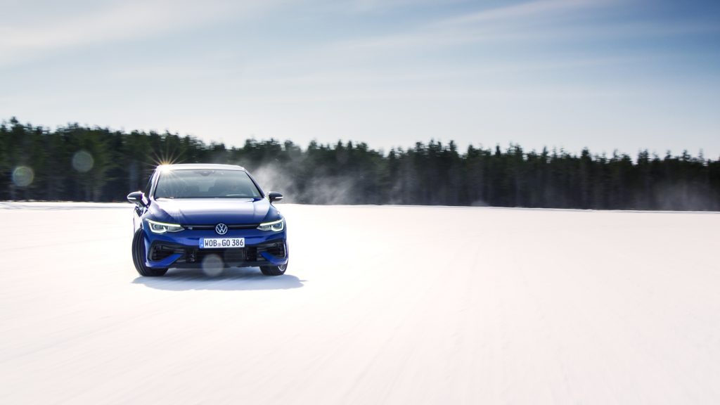 2022 Volkswagen Golf R slide action