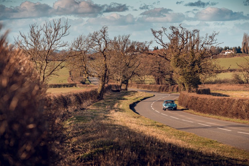 Jaguar E-Type Reborn 1965 Series 1 4.2 driving