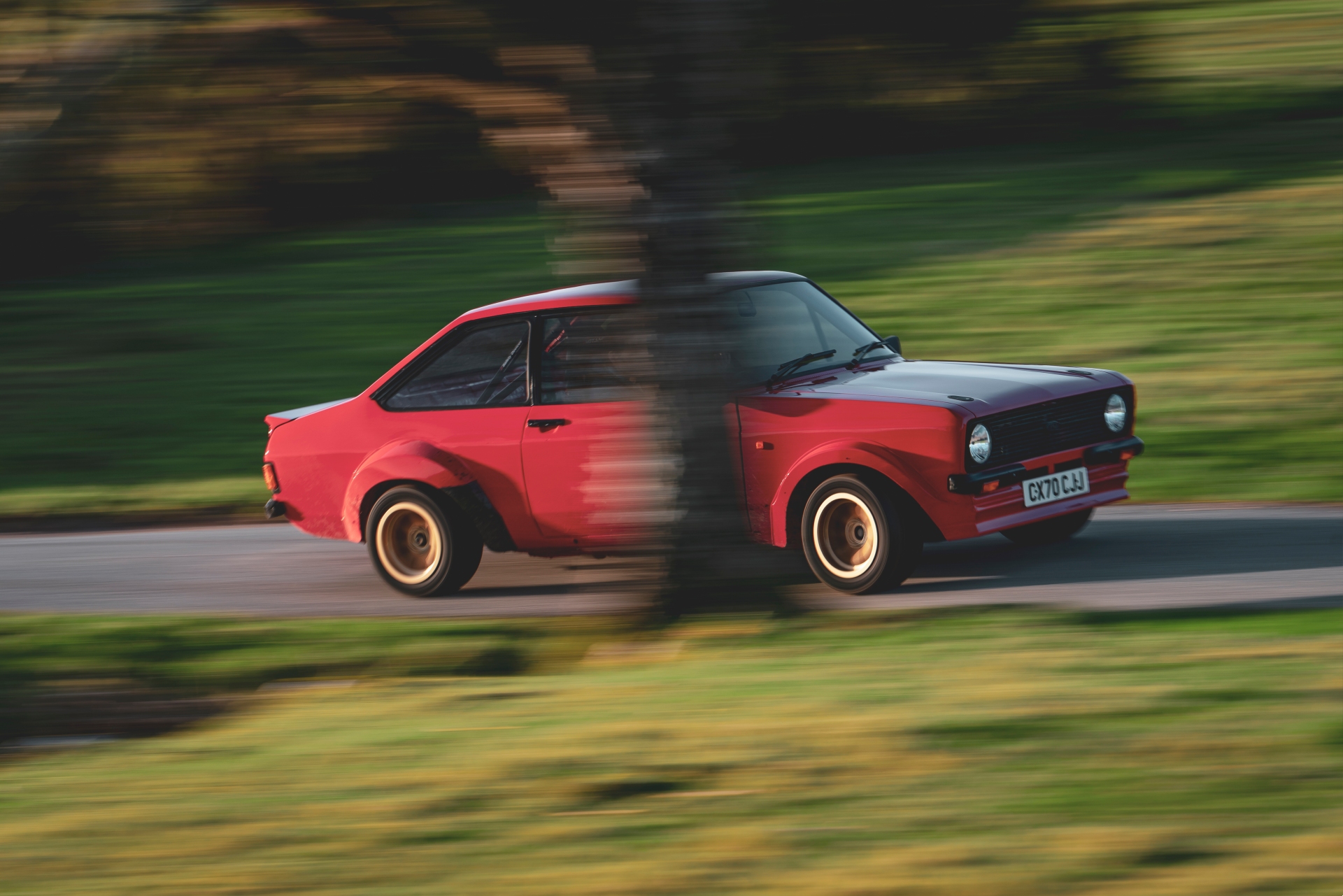 MST Mk2 front three-quarter action