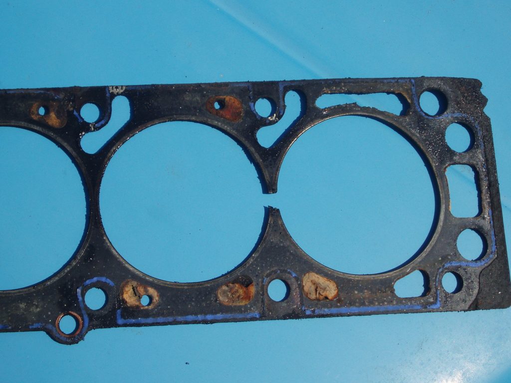 Rob Siegel - Identifying cracked heads - Damaged head gasket
