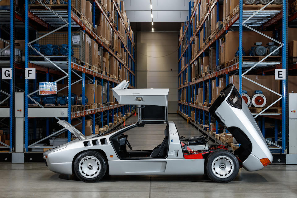 Isdera Imperator 4