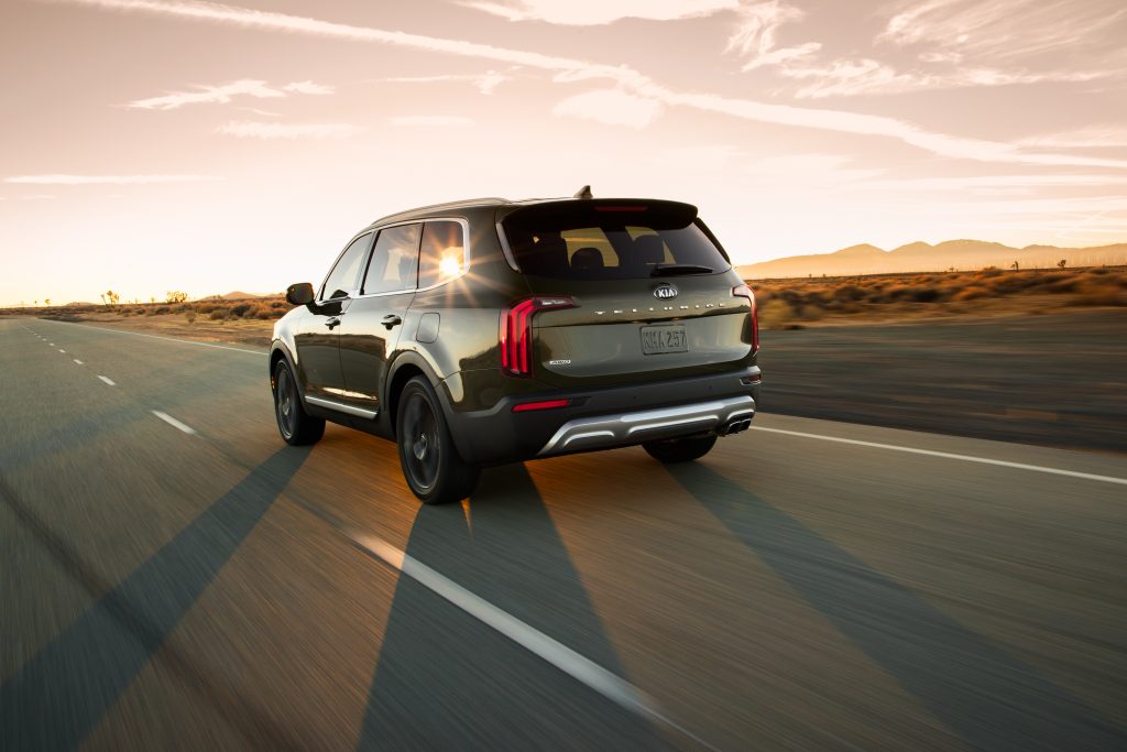 2021 Kia Telluride rolling