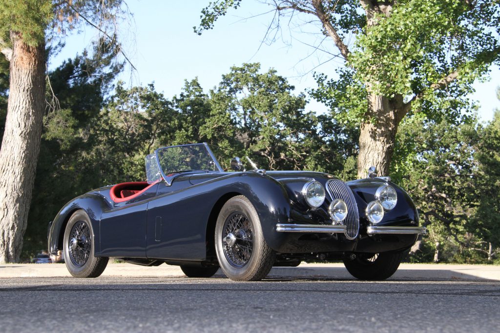 1952-Jaguar-XK-120-Roadster front three-quarter