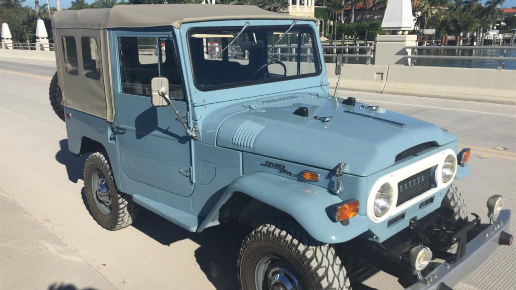 1970 Toyota FJ40 front three-quarter