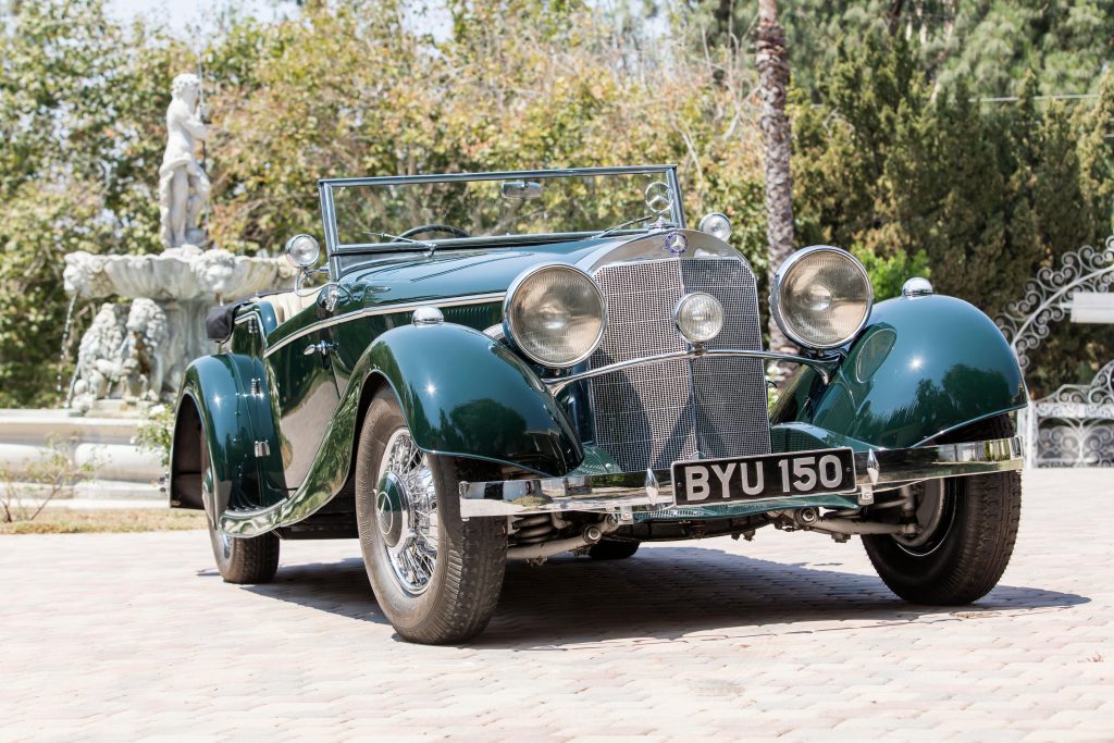 1934 Mercedes-Benz 500K front three-quarter