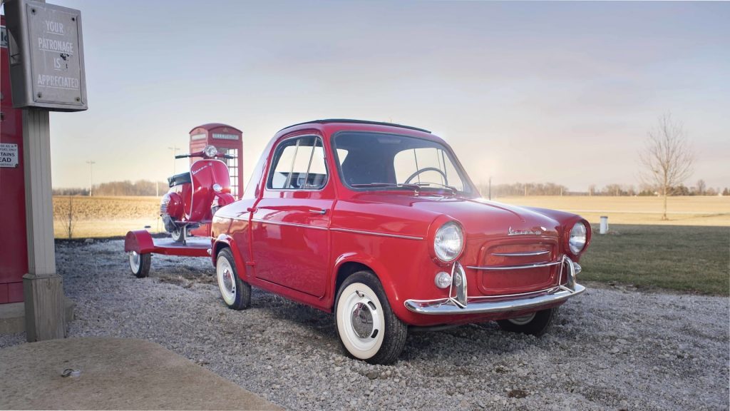 Vespa 400 front three-quarter