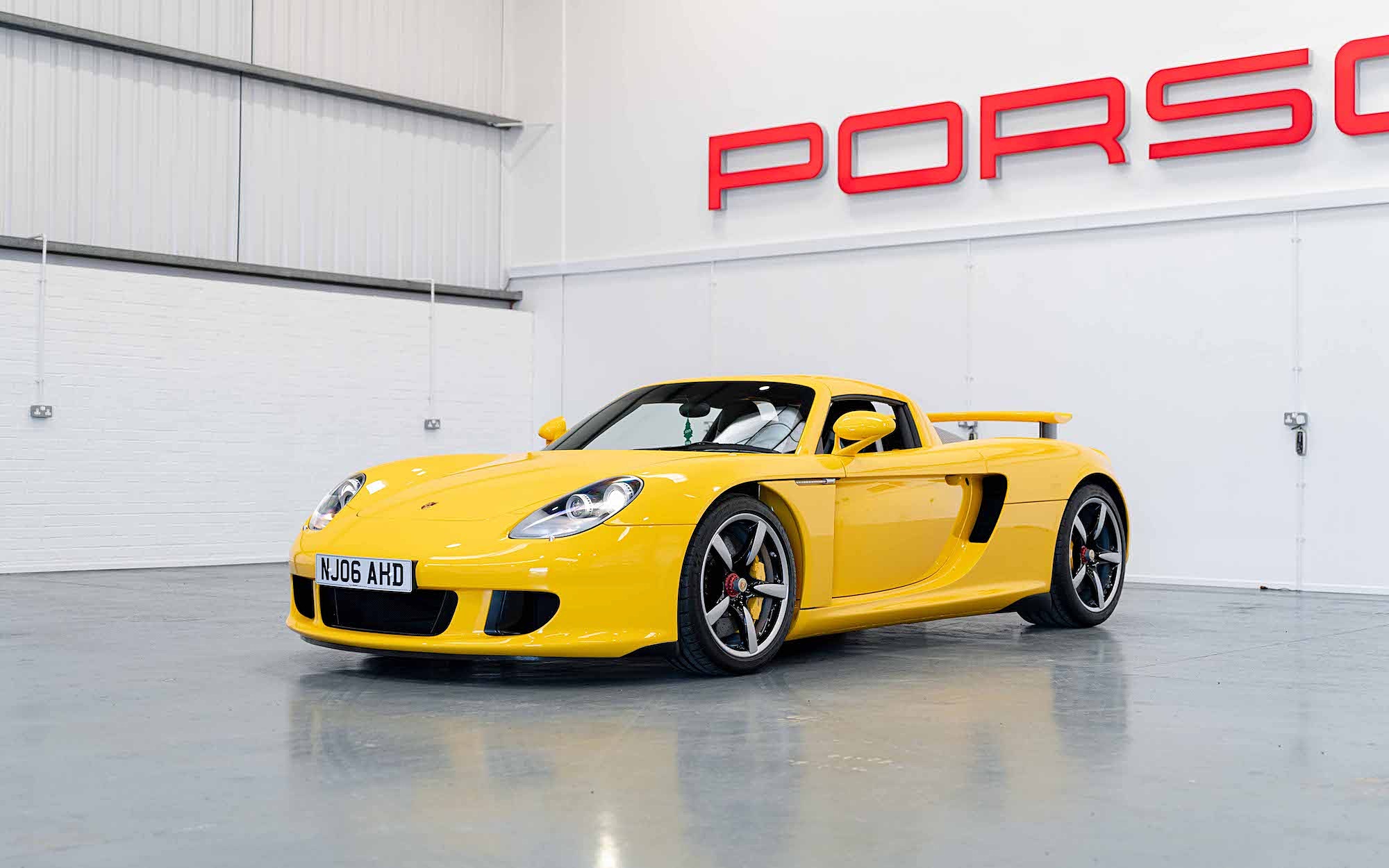 2006 Porsche Carrera GT (1)