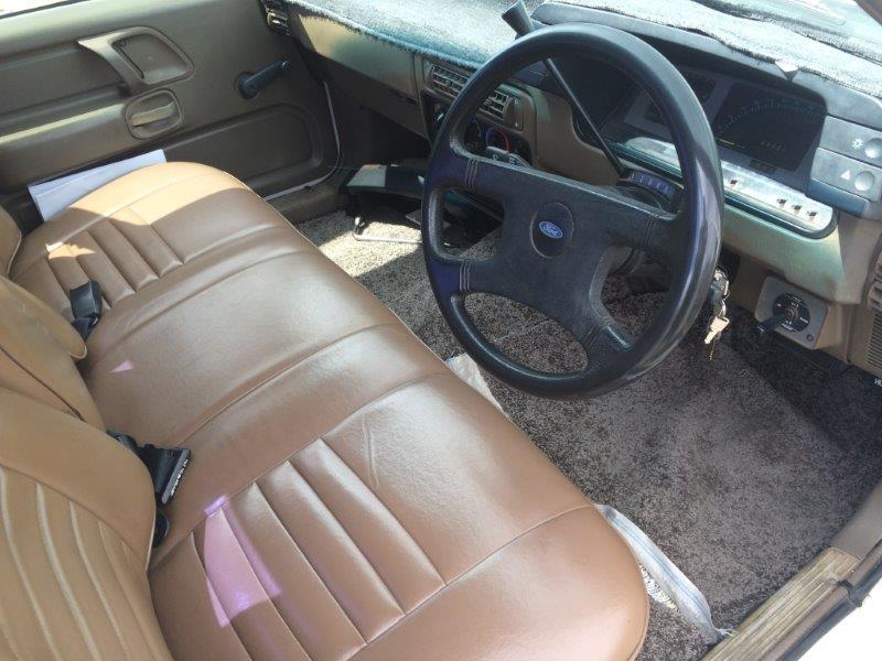 1988-XF-Falcon right hand drive interior