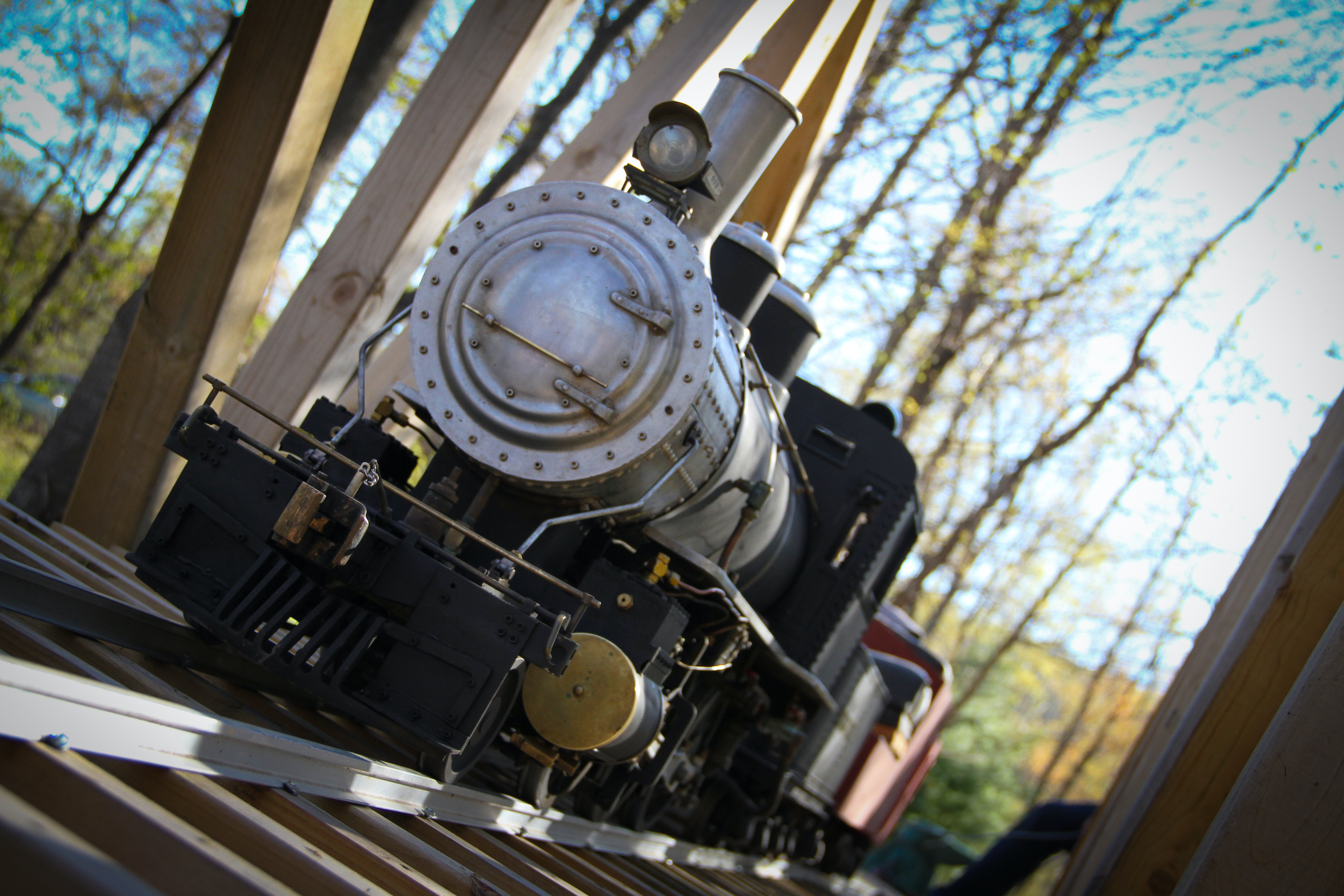 scale locomotive bridge