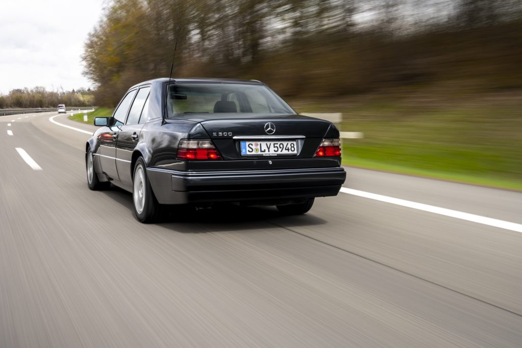 Mercedes-Benz 500 E highway rear three quarter