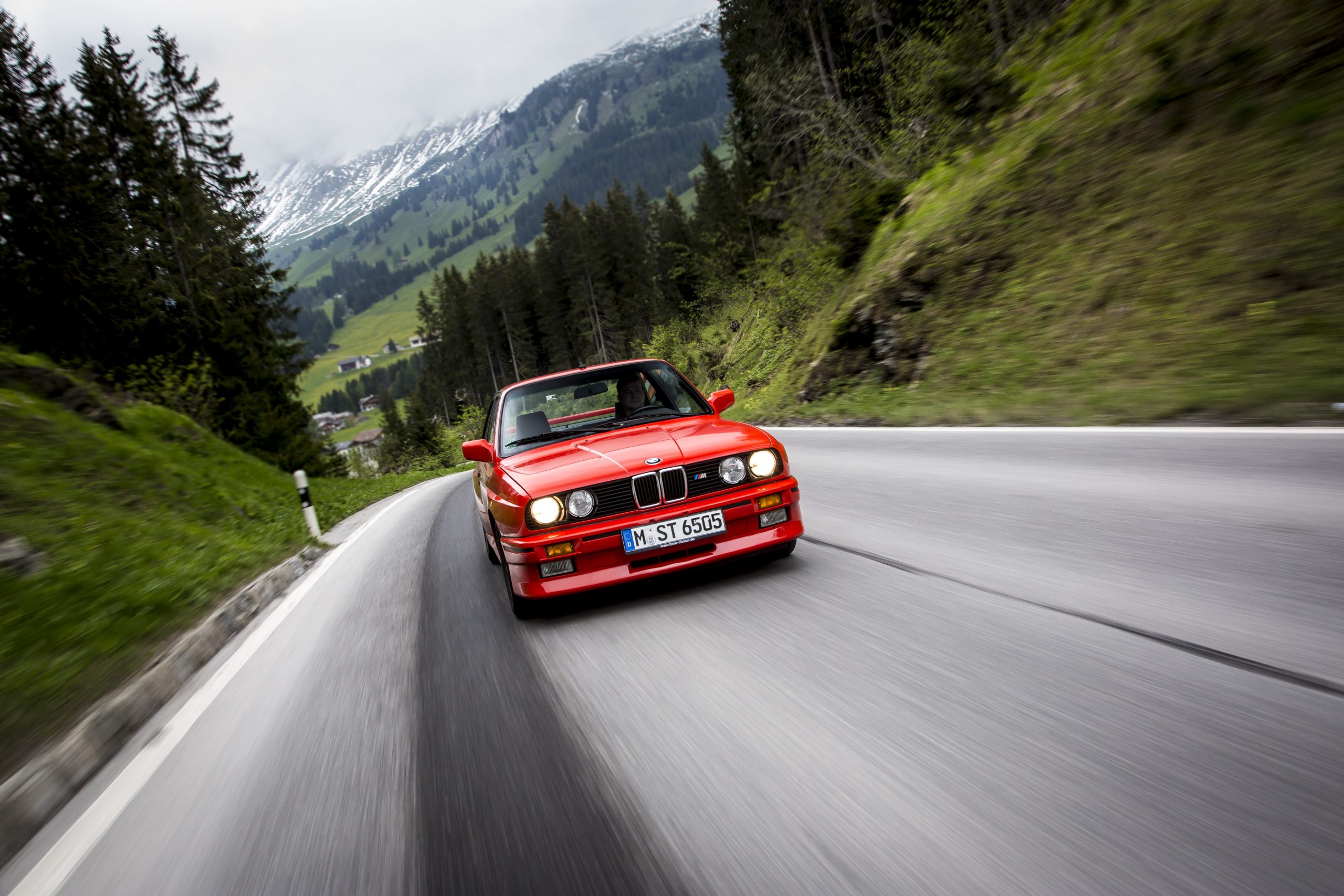 bmw-m3-e30 action