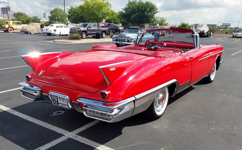 1958 Cadillac Eldorado Biarritz 05