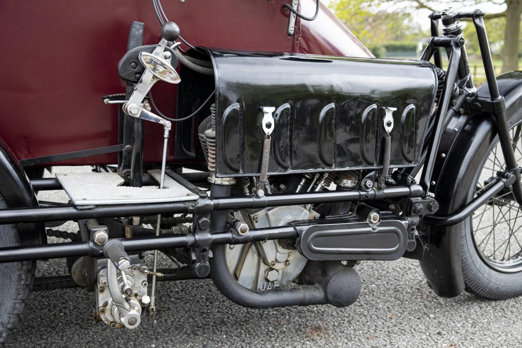 1925 Seal 980CC Motorcycle side