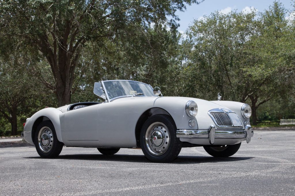 1960 MGA 1600 Mk1 Roadster front three-quarter