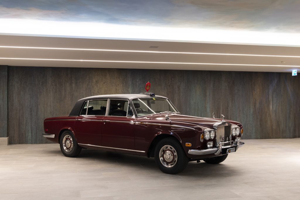 1975-Rolls-Royce-Silver-Shadow-LWB-Saloon--Princess-Margaret--_0