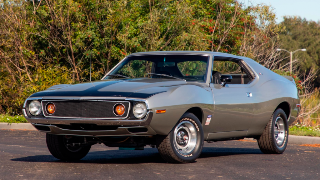 AMC Javelin AMX front three-quarter
