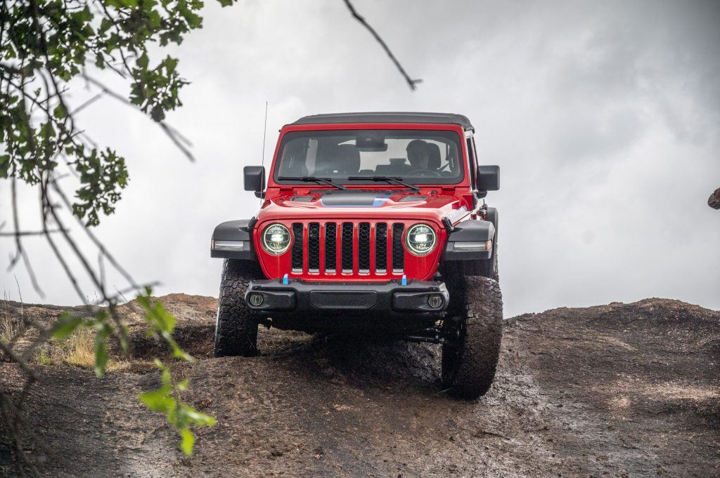 Jeep Wrangler Rubicon 4xe off-roading