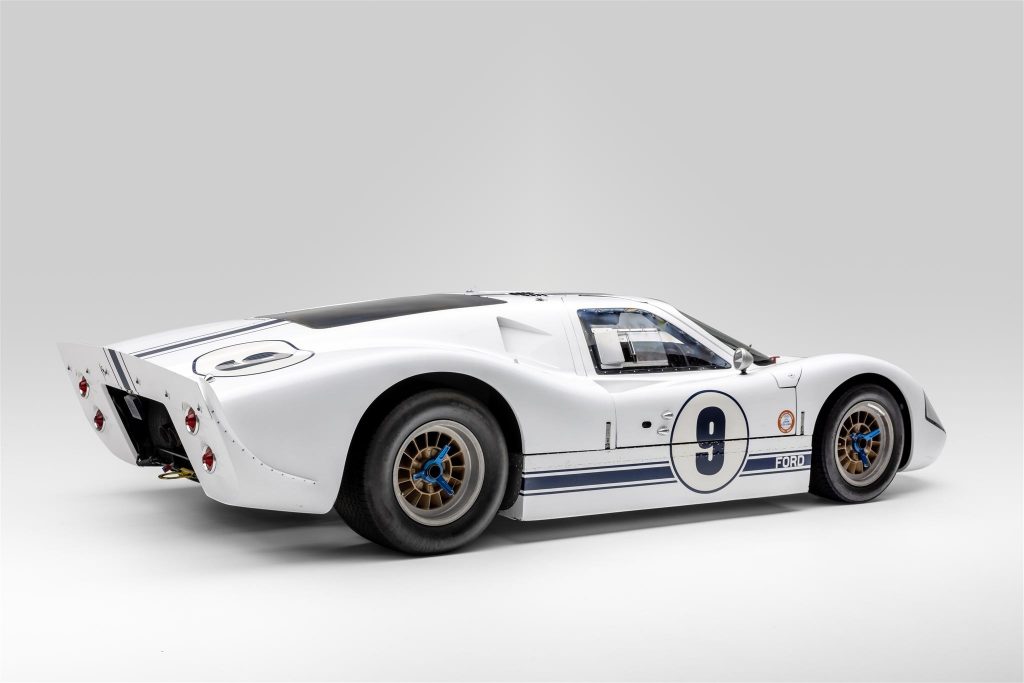 1967 Ford GT40 MK IV rear side profile 1967 Ford GT40 MK IV rear side profile