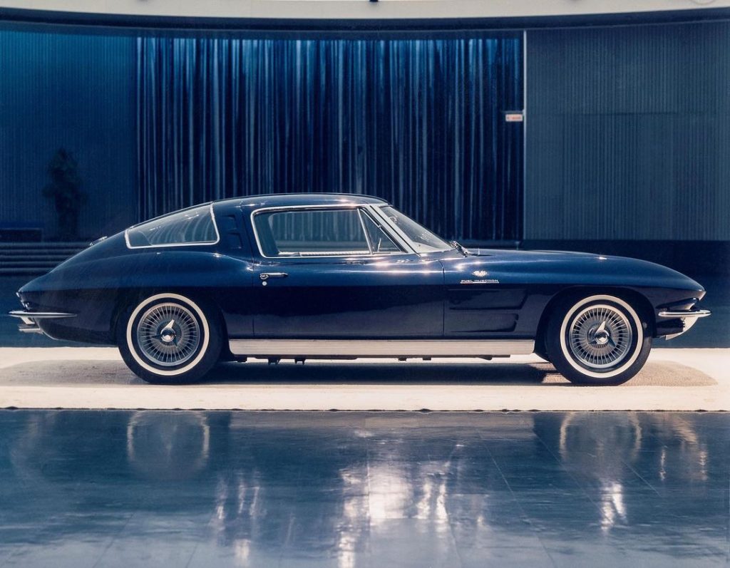 4-Seater 1963 Split Window Coupe Prototype side profile