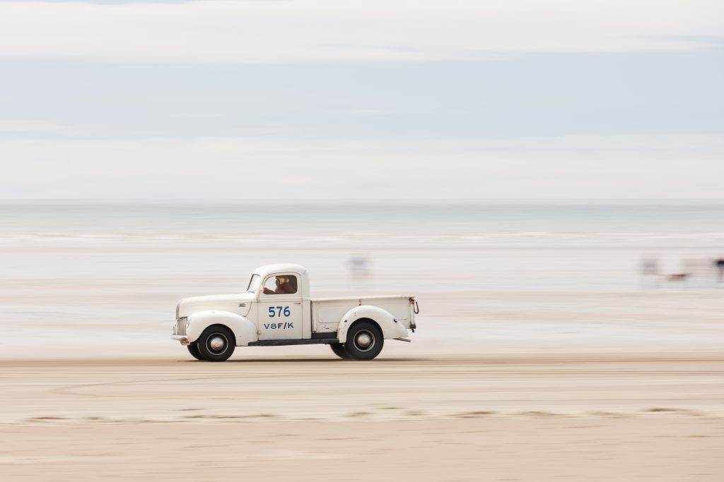 Pendine Sands hot rod beach racing action side profile