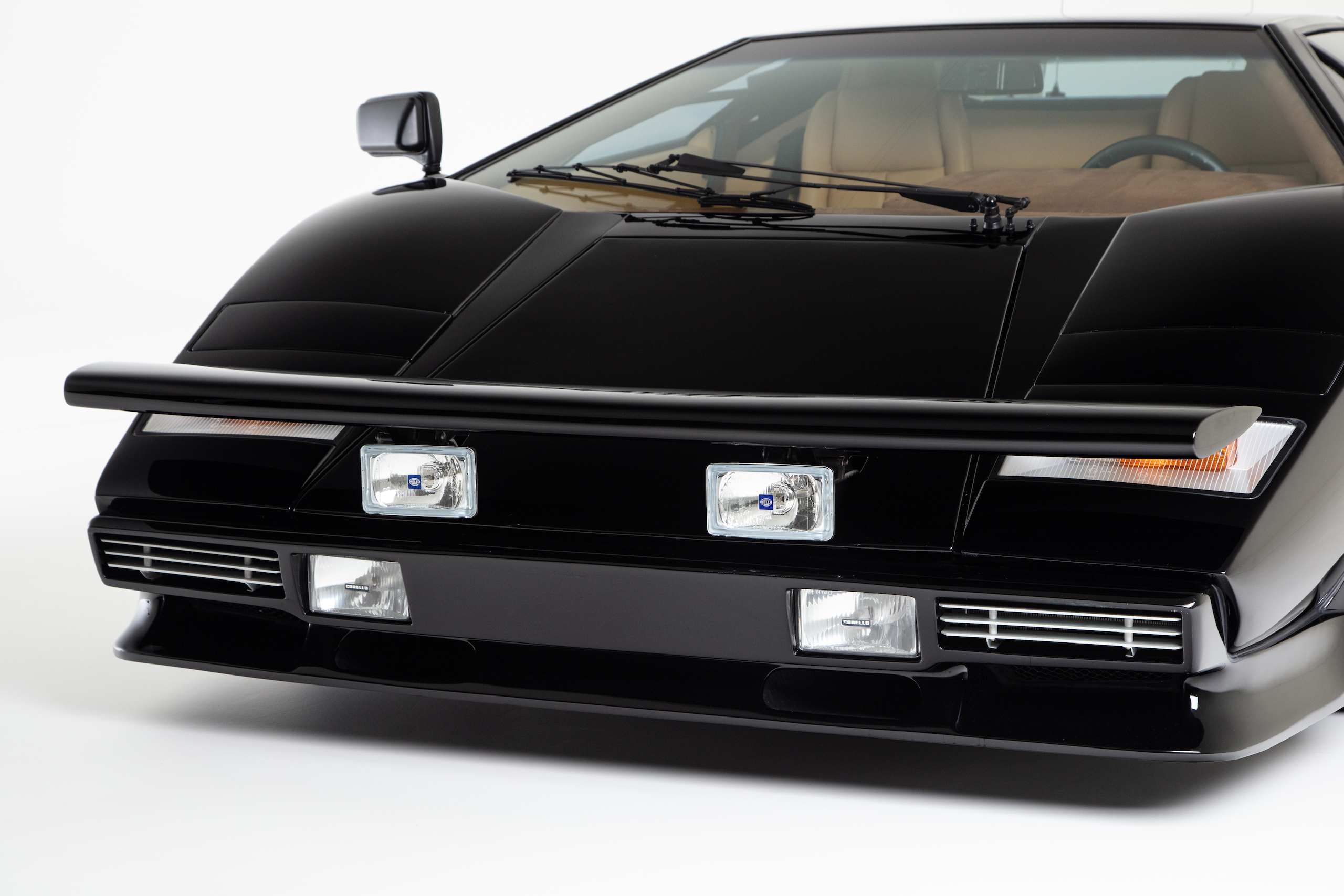 '79 Countach LP400 S from Cannonball Run rockets into