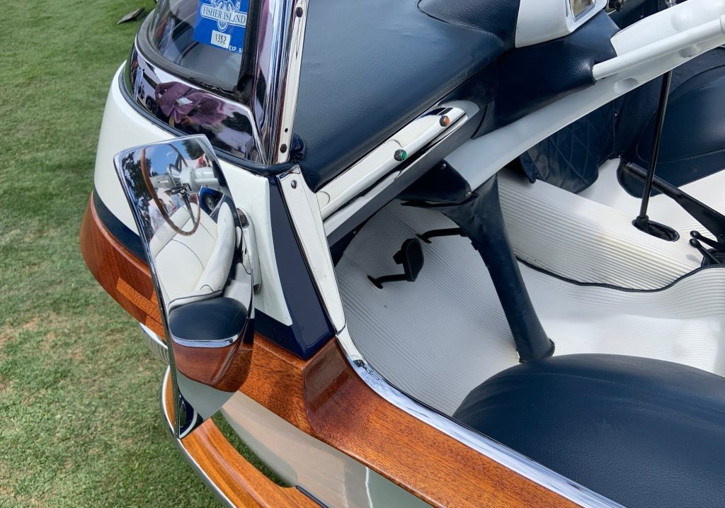 1957 Fiat 600 Eden Roc - Closeup side mirror