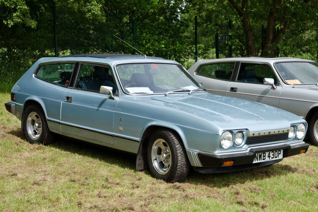 Reliant Scimitar GTE front three-quarter