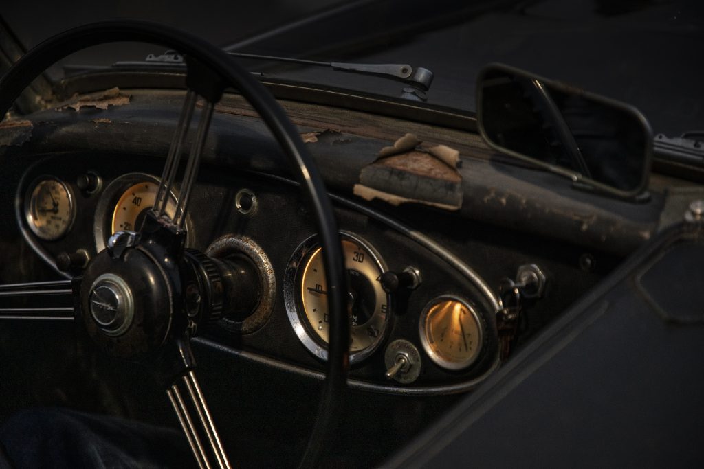 Austin-Healey dash detail