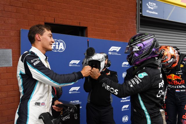 hamilton russell f1 fist bump