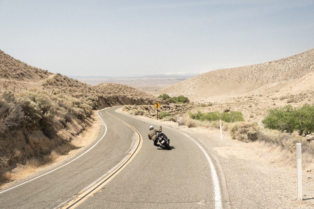 Triumph Speed Twin rider lean action rear