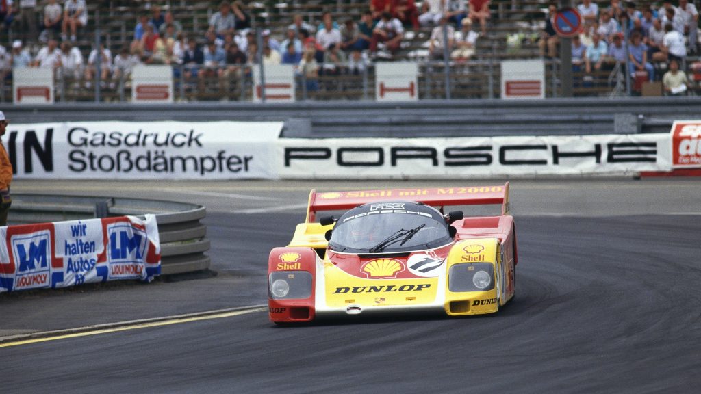 Porsche 962 C in period racing front end