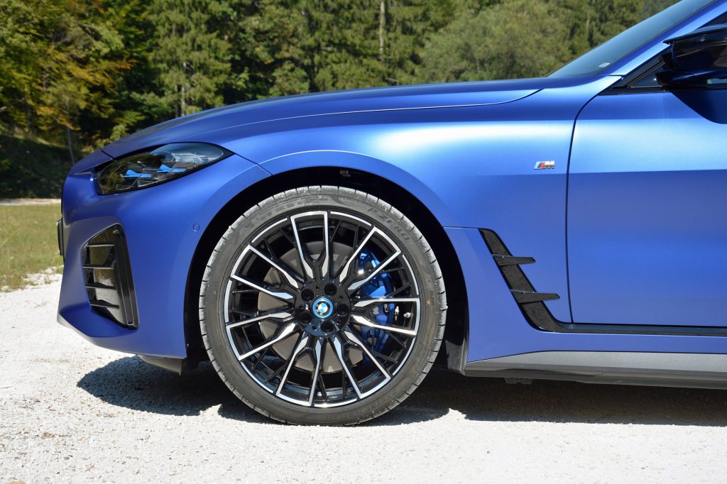 2022 BMW i4 M50 front end side profile
