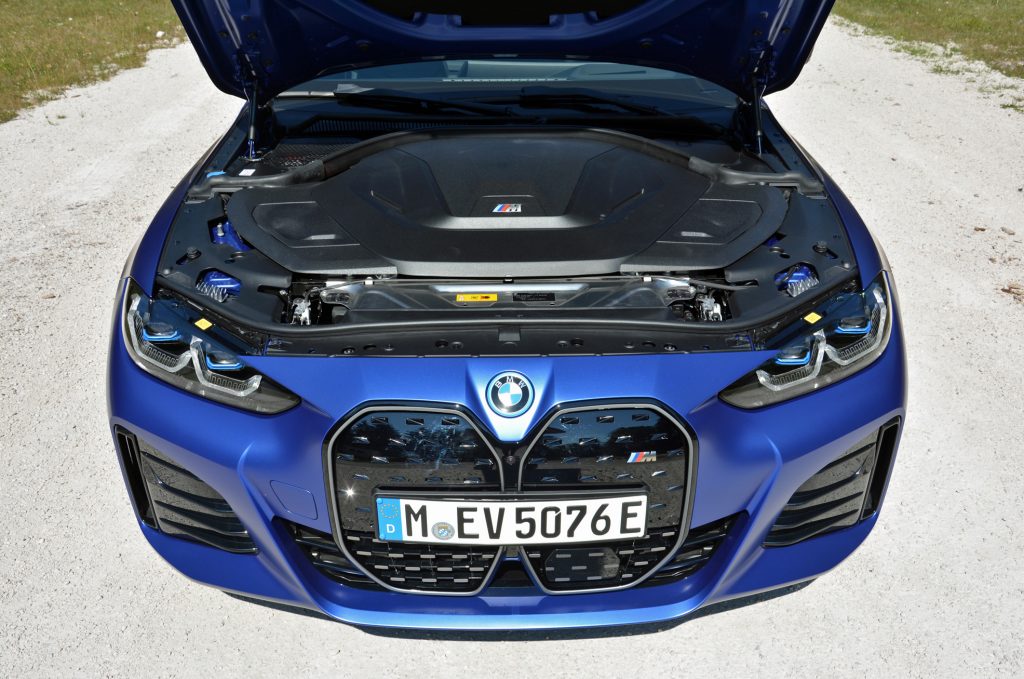 2022 BMW i4 M50 engine bay