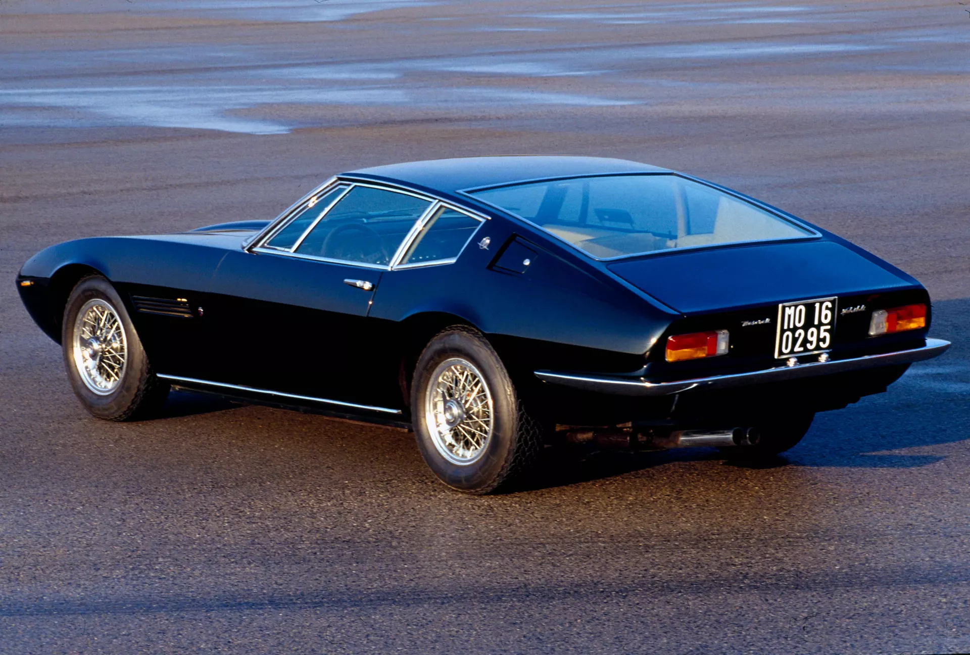  Maserati Ghibli：誕生 60 年，依然風華絕代