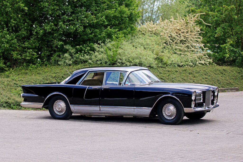 The coolest cats of the '50s drove this extinct Chrysler-powered