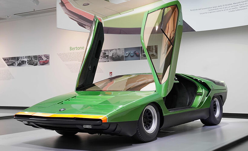 Alfa Romeo Carabo Concept front three quarter doors up