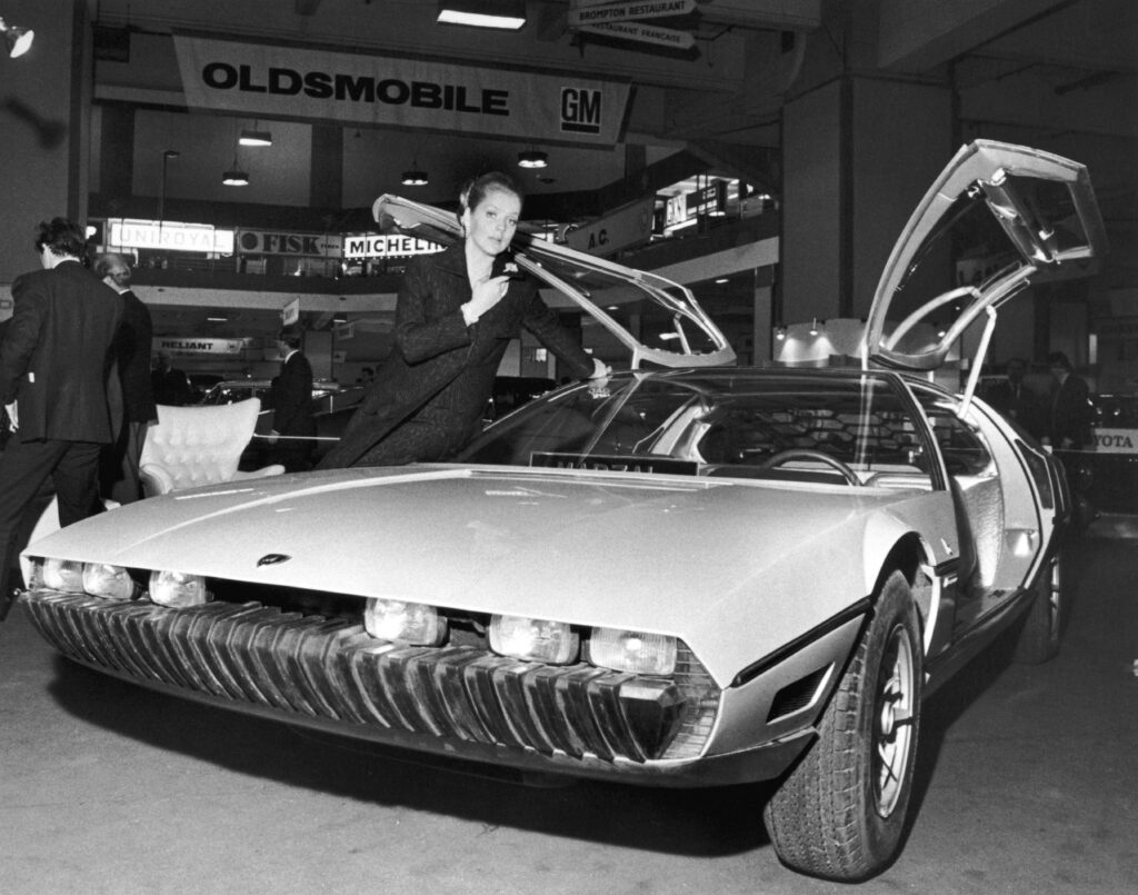 Le concept-car Lamborghini Marzal auto show debut