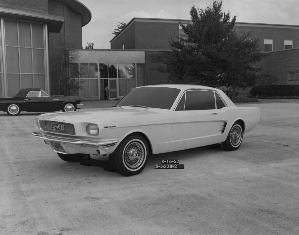 Ford Studio Special Falcon front
