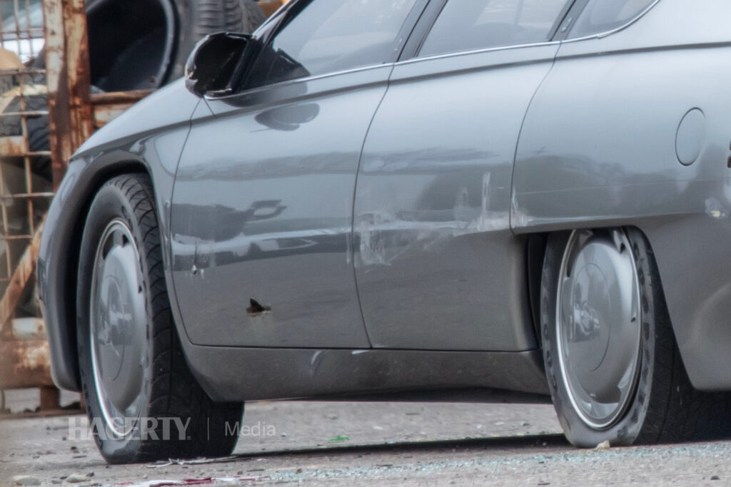 Cadillac Aurora concept side closeup