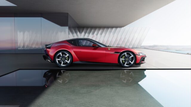 Ferrari V12 Cylindri red side profile
