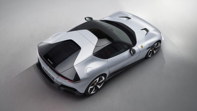 Ferrari V12 Cylindri high angle silver