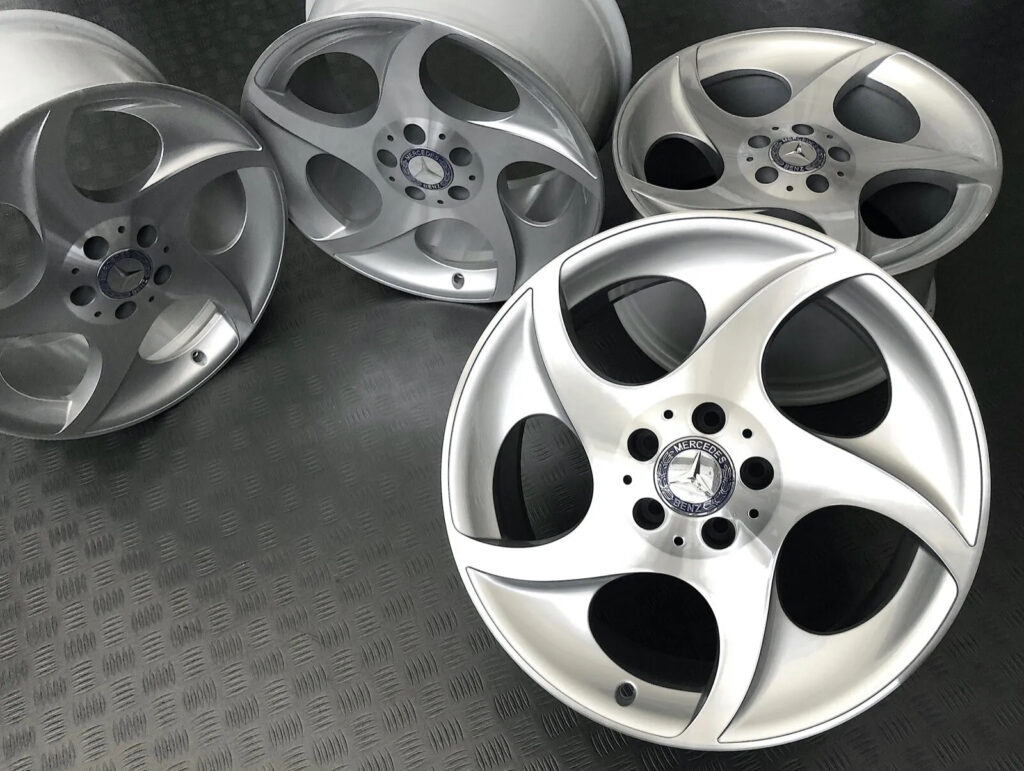 Mercedes-Benz SL 230 Alphard Wheels