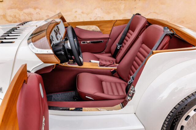 Morgan Midsummer interior seats