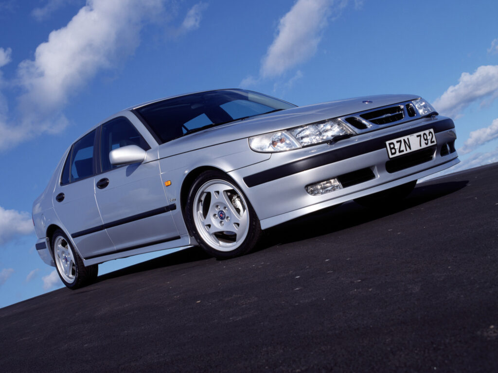 Saab 9-5 Turbo Sedan Three Spoke Wheels